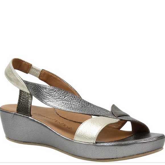L'Amour Shoes - L’ Amour Des Pieds Wedge Sandal